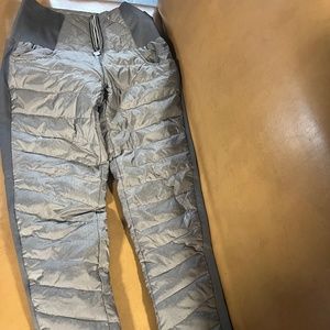 Like brand new beautiful women’s insulated pants
